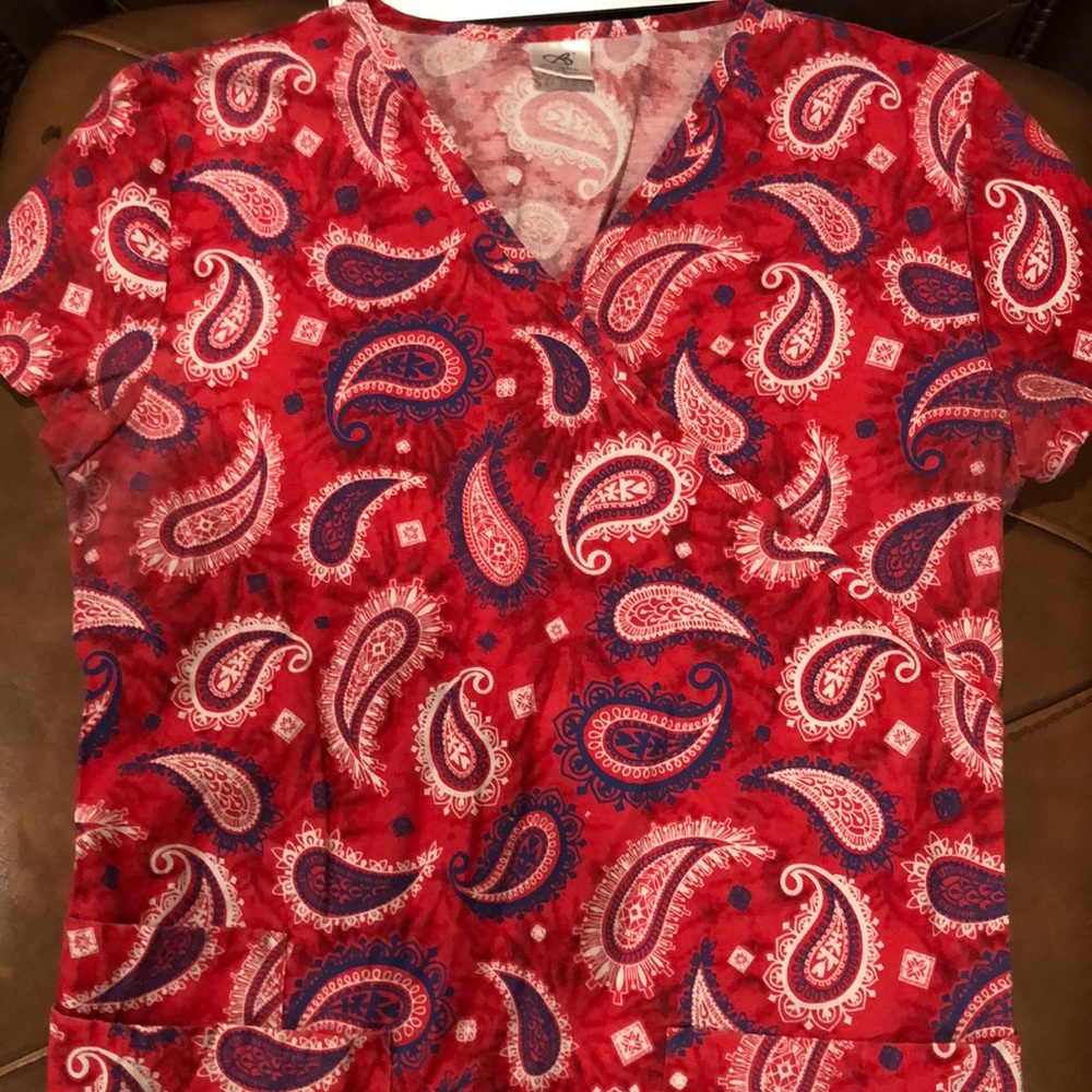 Scrub top